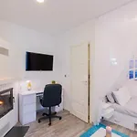 Dreamland Centre Apartment